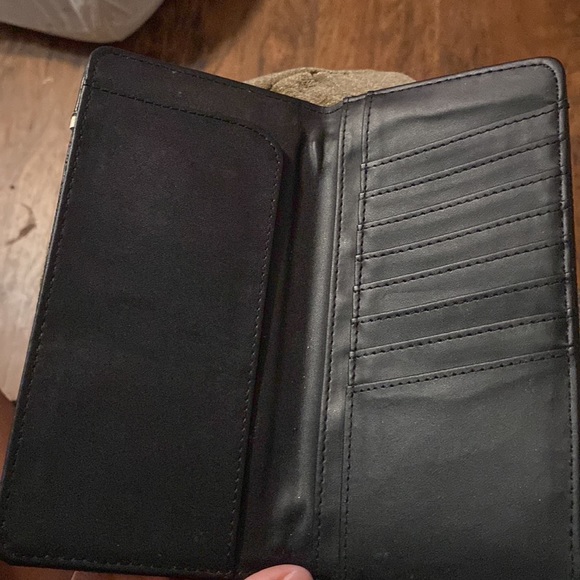 Catholic theme wallet very sexy if I do say so. Swagger boost. I’m looking. - Picture 2 of 2